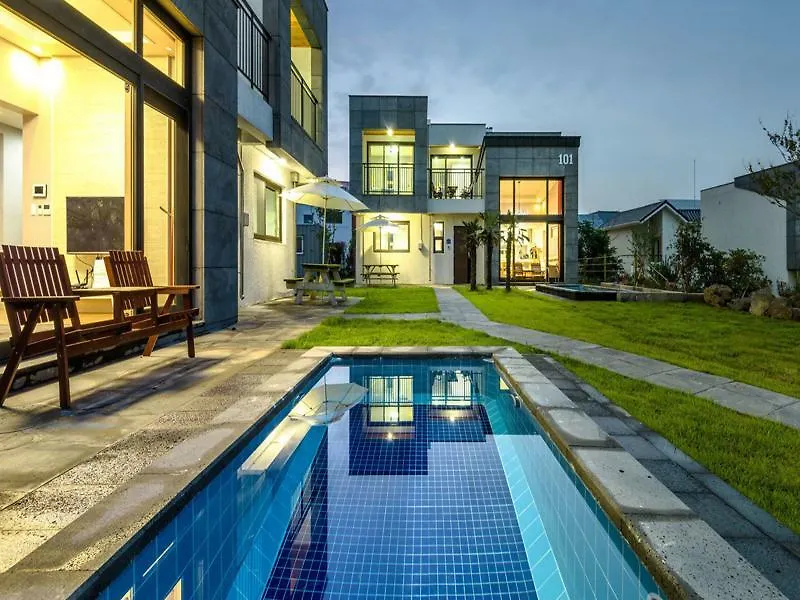 Happiness Pension Jeju 0*,